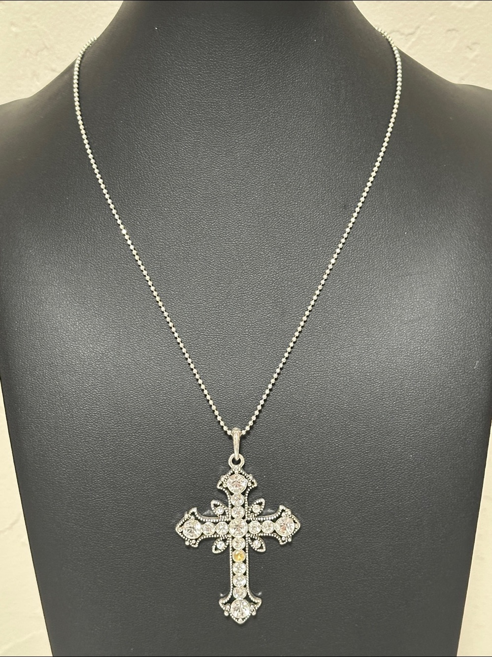 Premier Designs Grace Silver Tone Cross Necklace